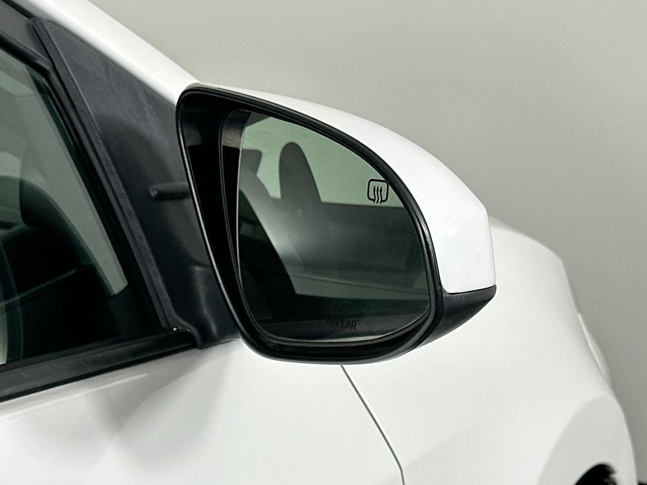 Used 2016 Toyota Corolla LE FWD image 15