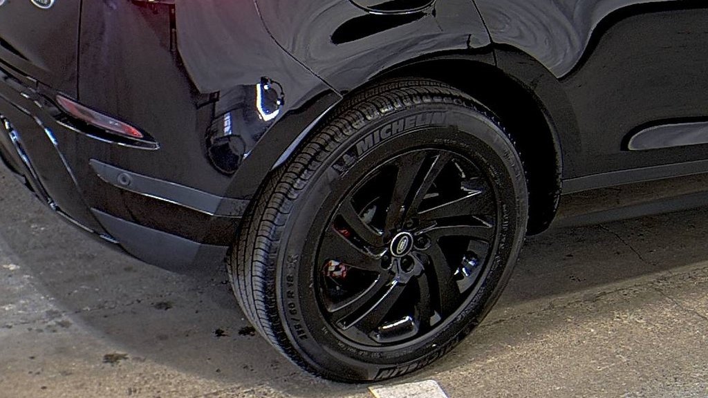 Used 2023 Land Rover Range Rover Evoque S image 9