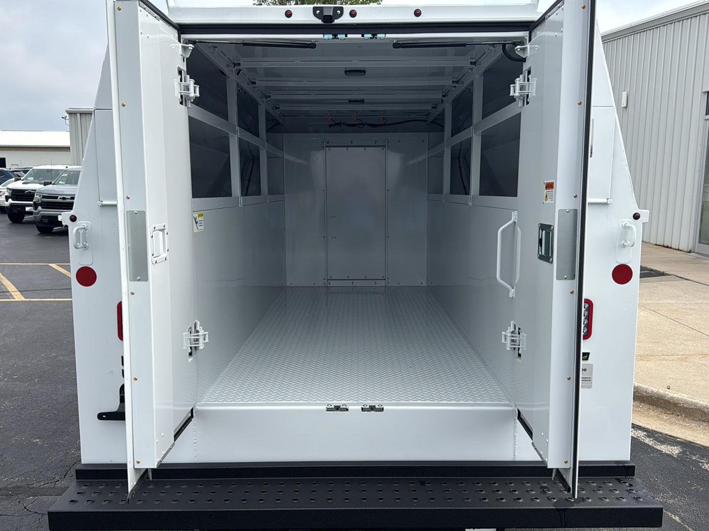 New 2026 Chevrolet Express 3500 w/ Power Convenience Package RWD image 9