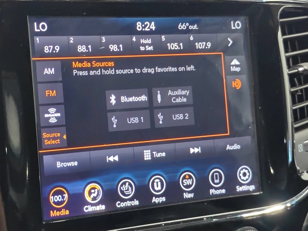 Used 2019 Jeep Grand Cherokee Altitude AWD/4WD image 39