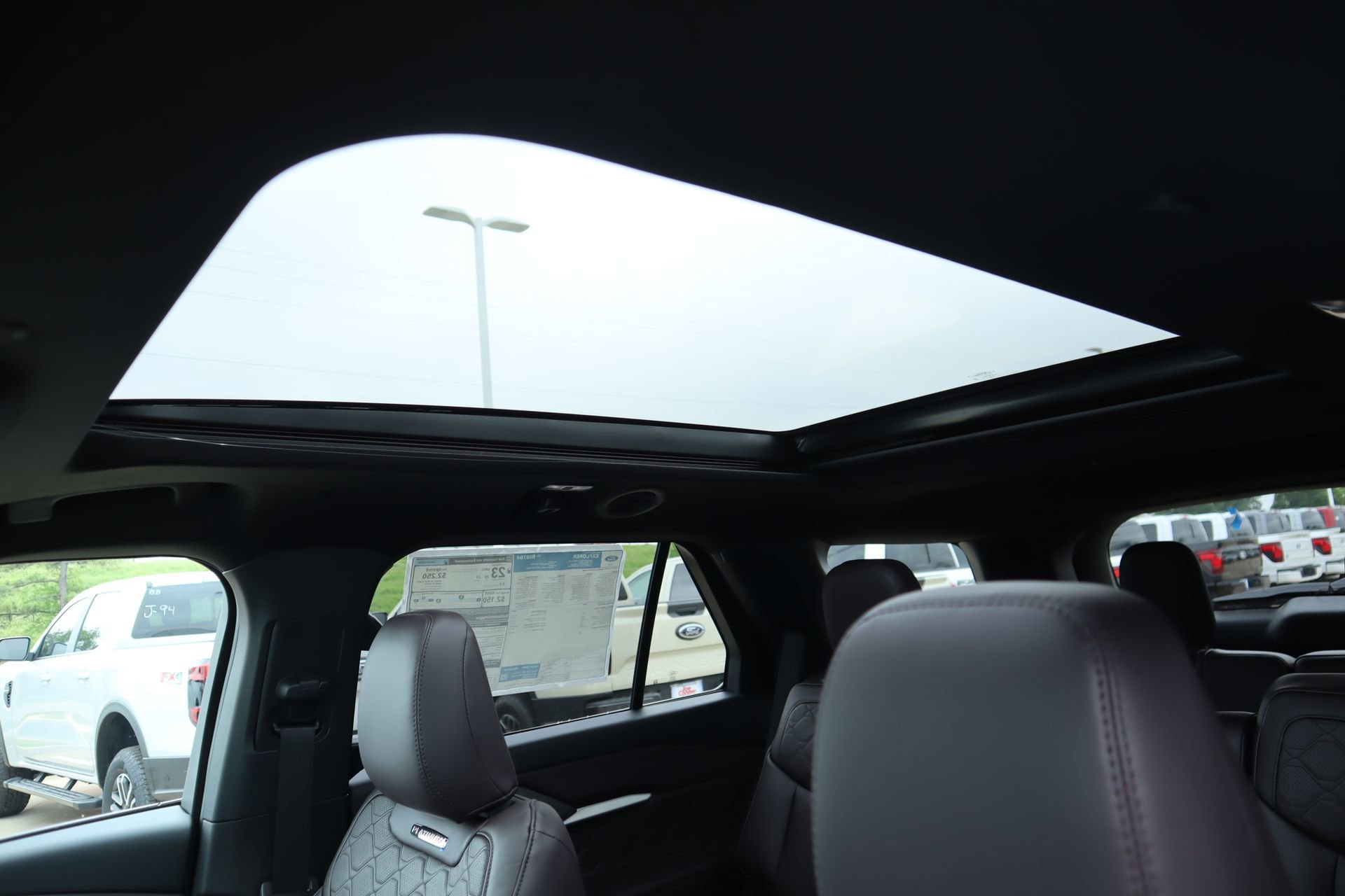 New 2026 Ford Explorer Platinum w/ LUX Leather Package AWD/4WD image 18