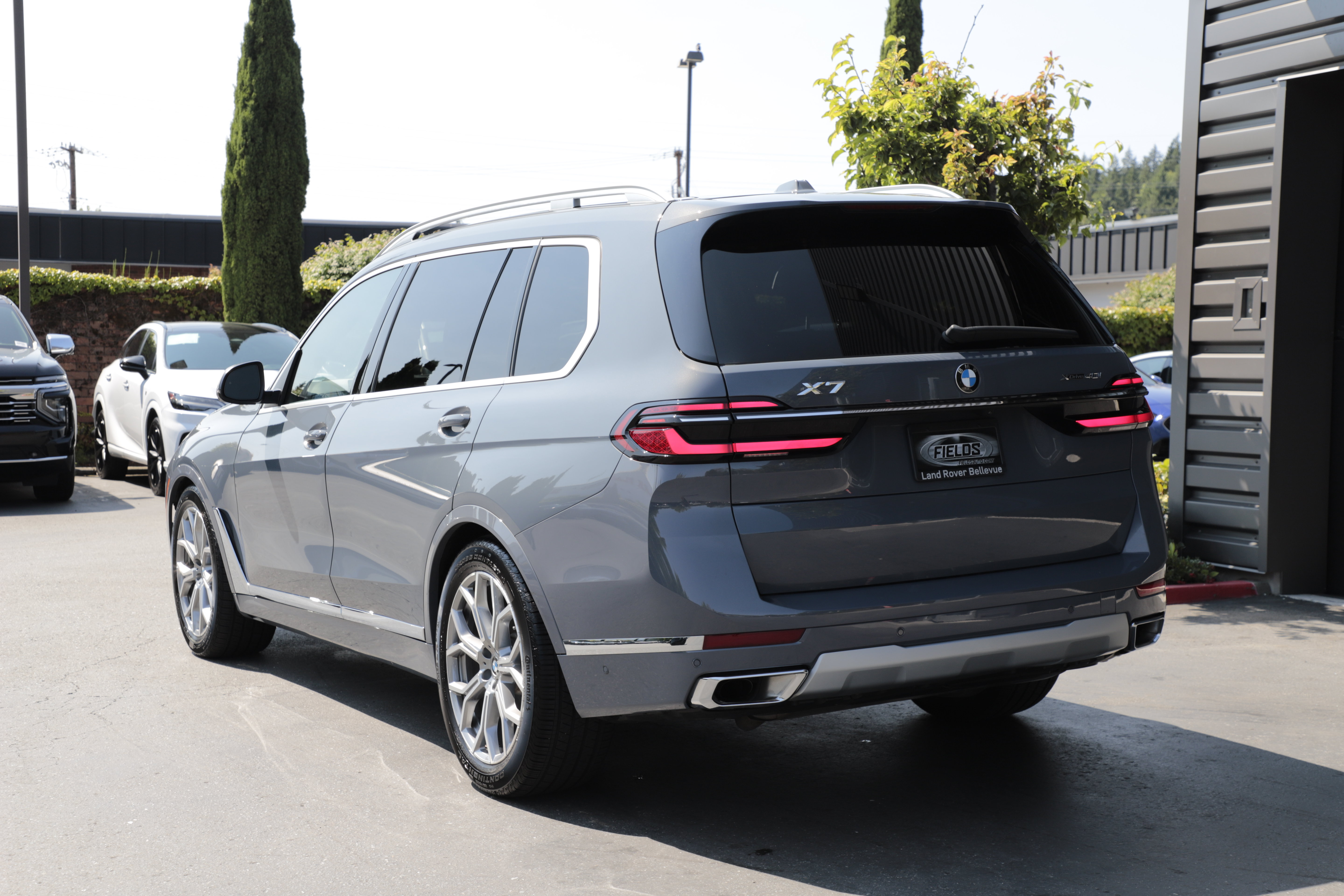 Used 2024 BMW X7 xDrive40i w/ Executive Package AWD/4WD image 6