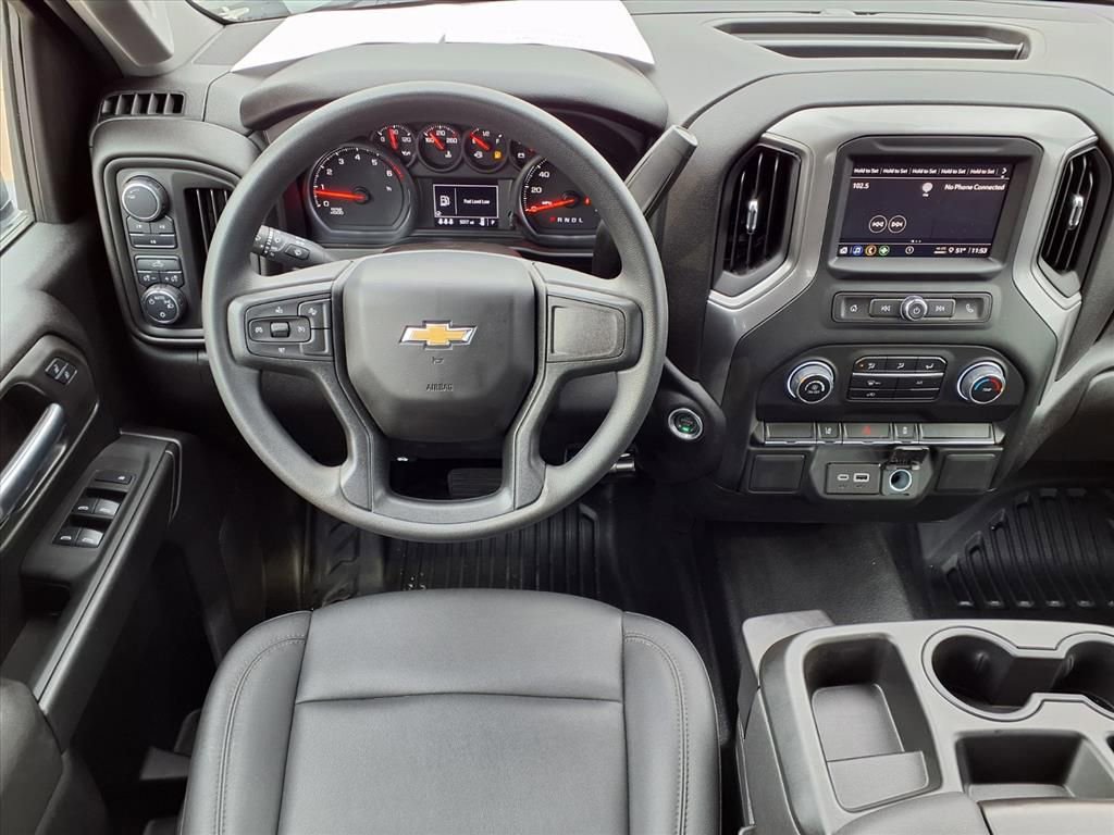 Used 2024 Chevrolet Silverado 2500 W/T image 3
