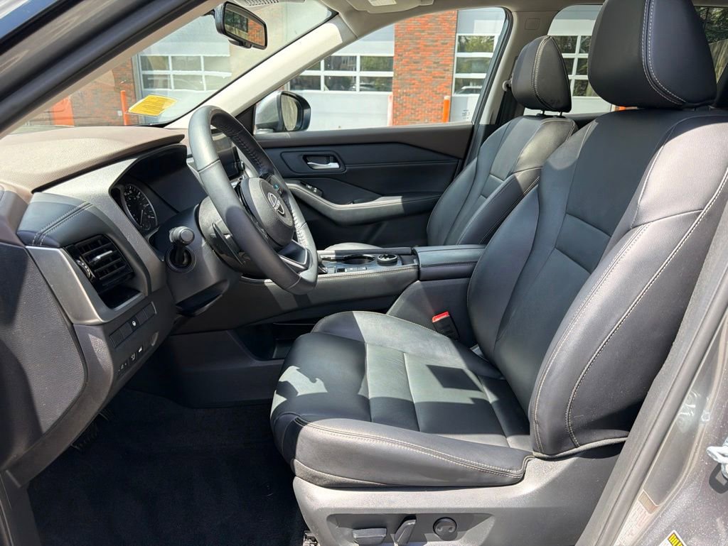 Used 2023 Nissan Rogue SL AWD/4WD image 14