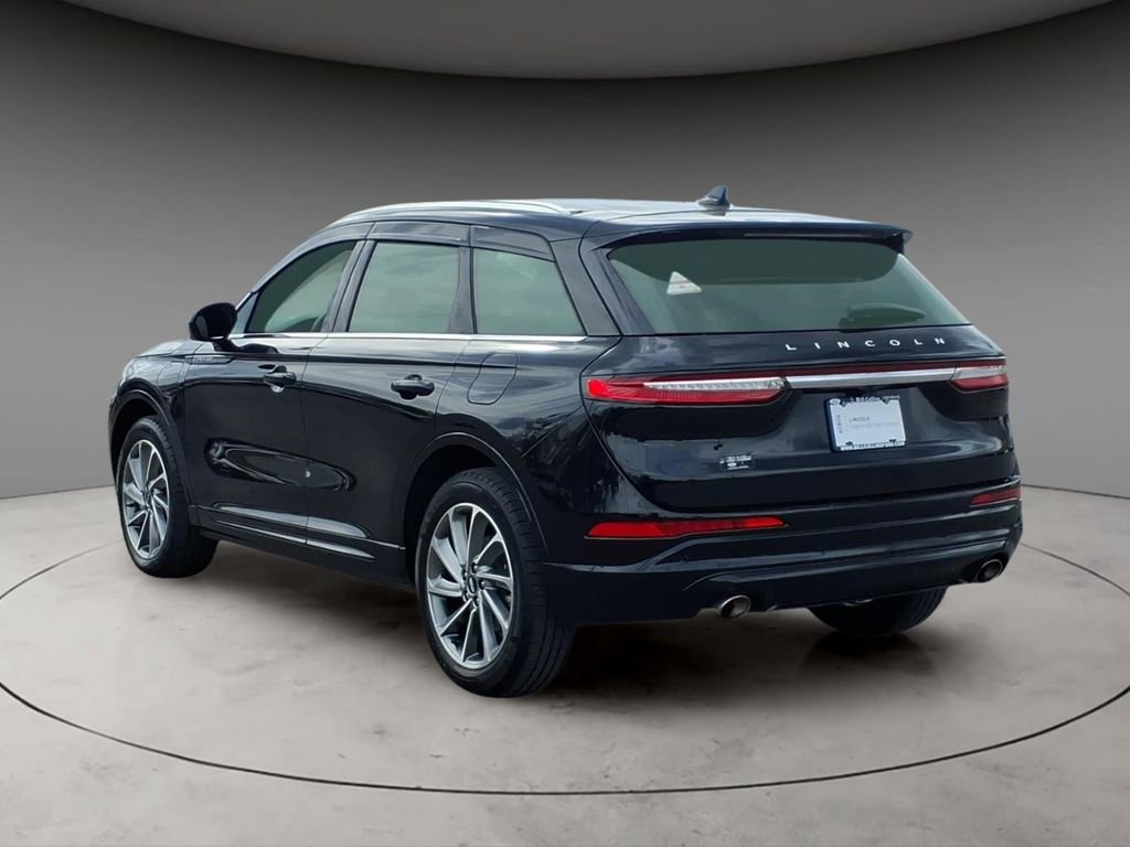 Certified 2024 Lincoln Corsair Grand Touring image 3