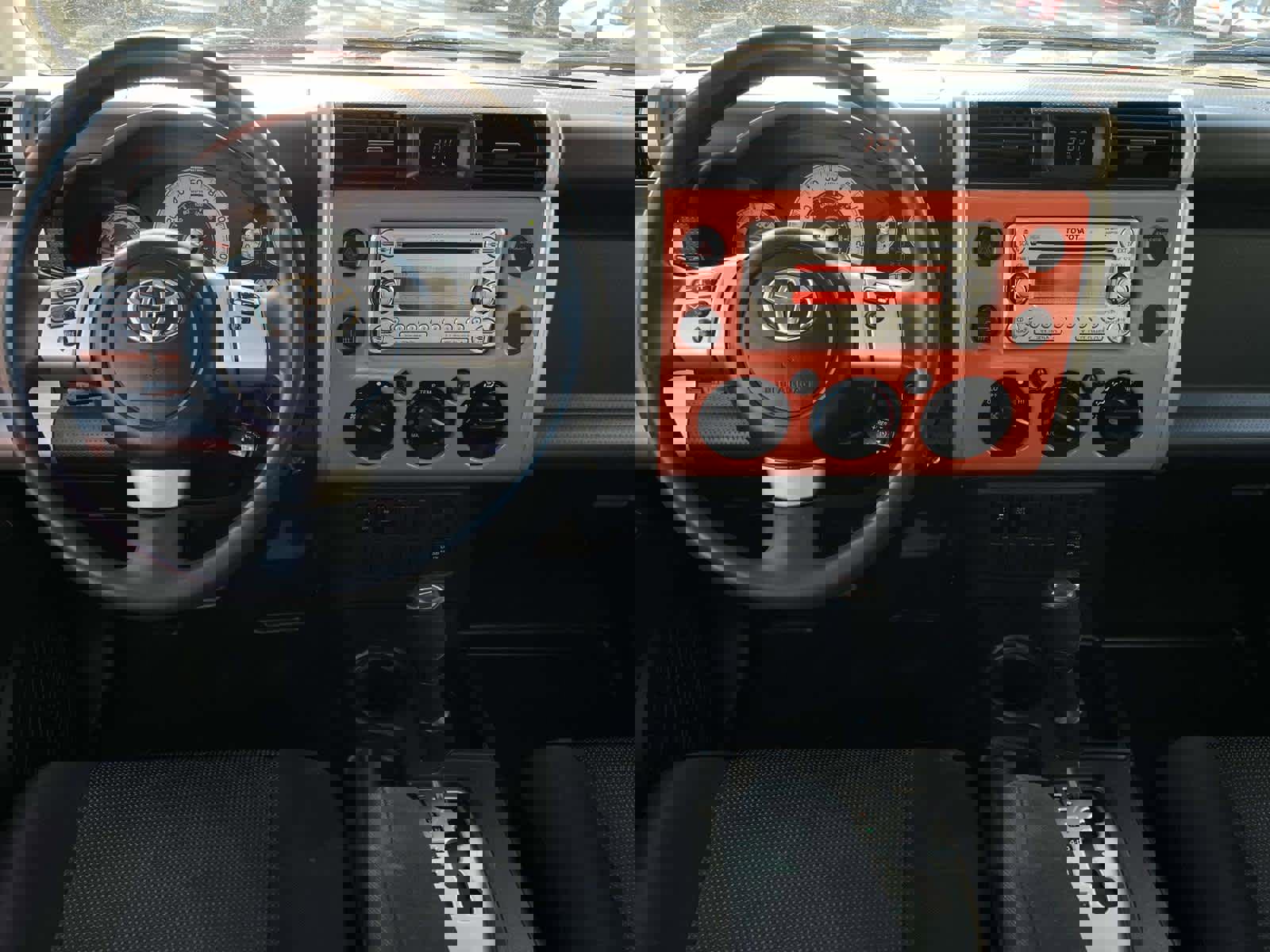 Used 2013 Toyota FJ Cruiser 2WD image 12