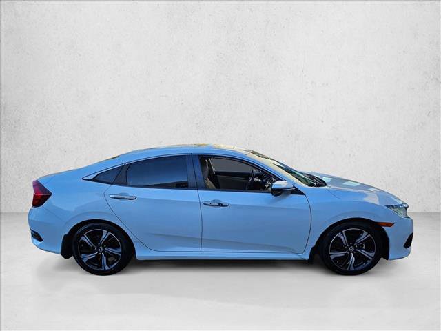 Used 2017 Honda Civic Touring image 4