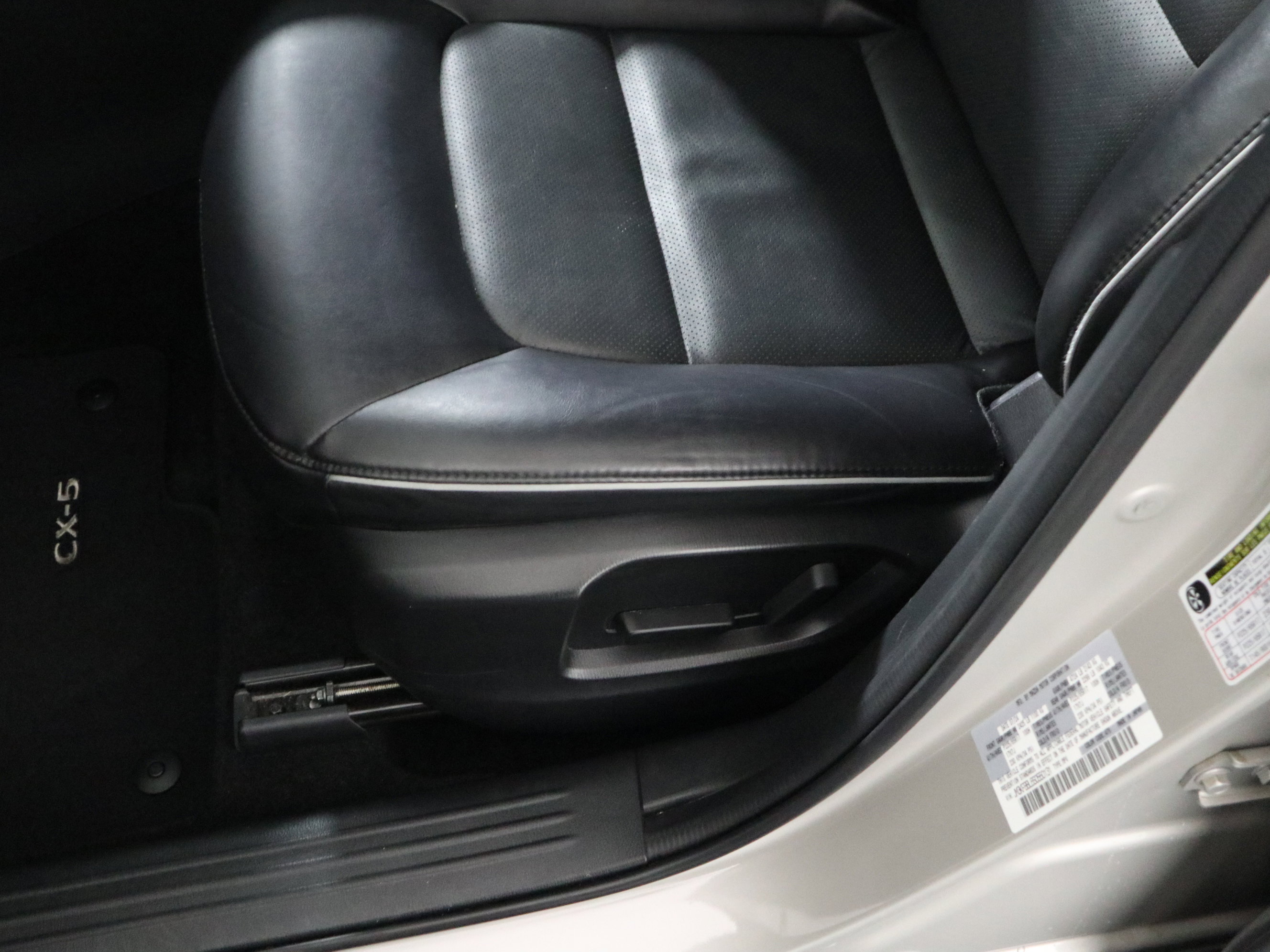 Certified 2025 MAZDA CX-5 AWD 2.5 S w/ Select Package image 21