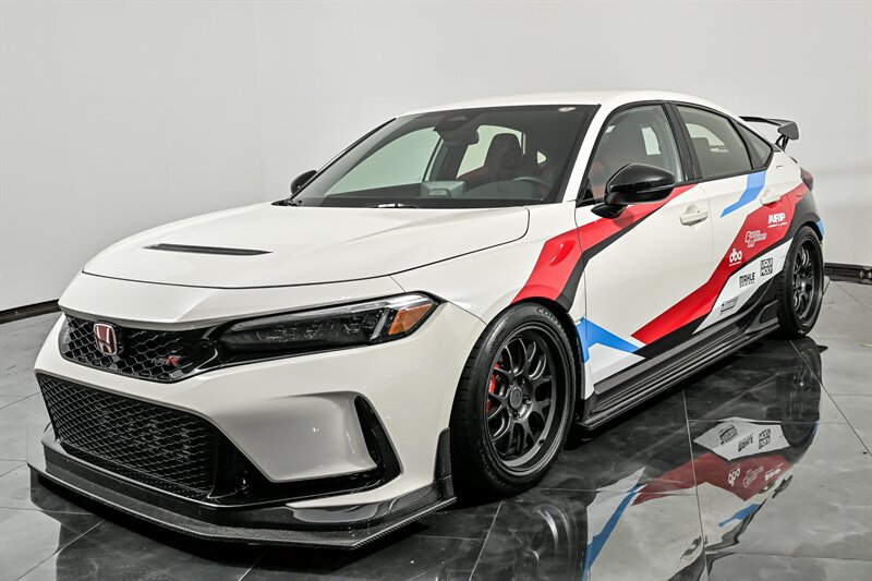 Used 2024 Honda Civic Type R image 5