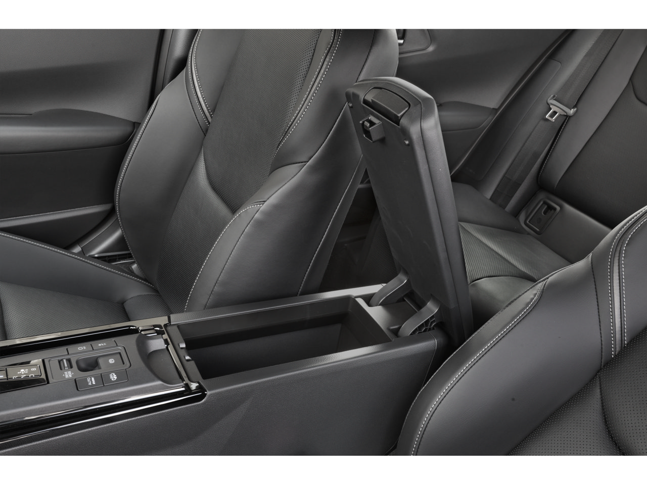 New 2026 Toyota Prius Plug-In Hybrid FWD image 32
