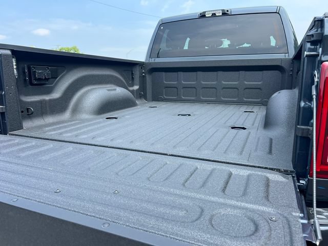 New 2026 RAM 3500 Big Horn AWD/4WD image 9