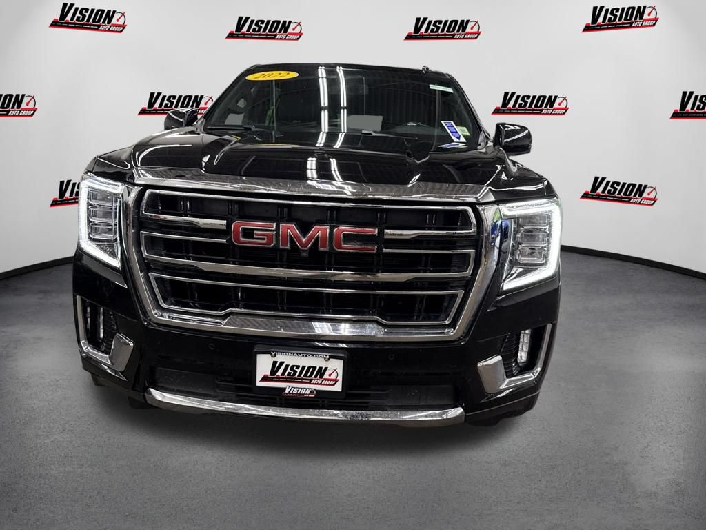 Used 2022 GMC Yukon XL SLT w/ SLT Luxury Package AWD/4WD image 2