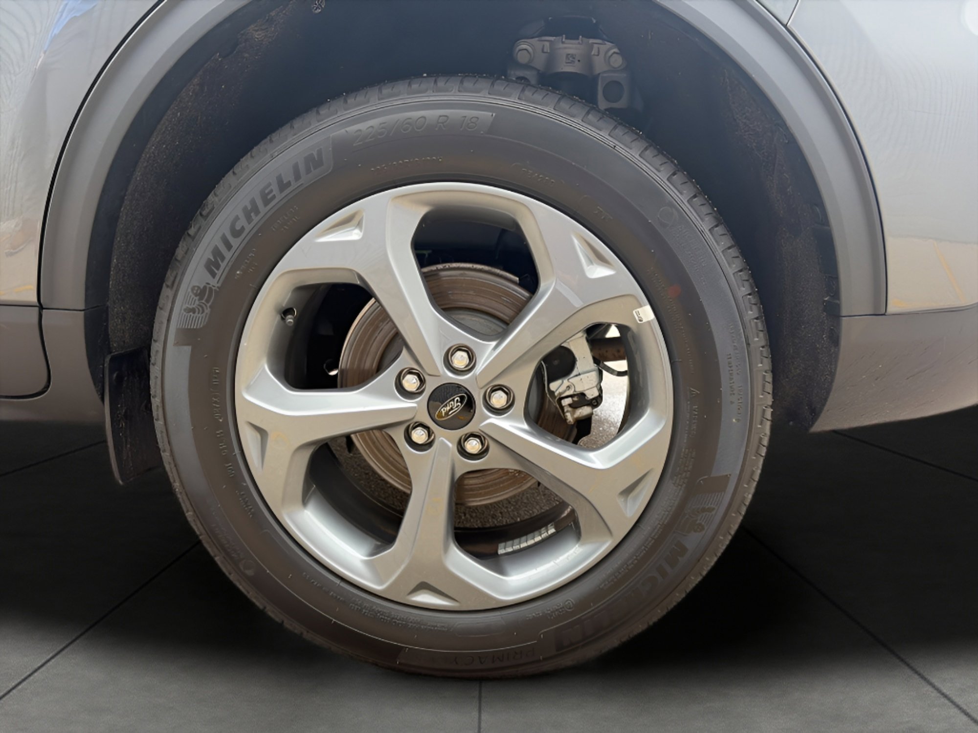 Certified 2025 Ford Escape ST-Line AWD/4WD image 12