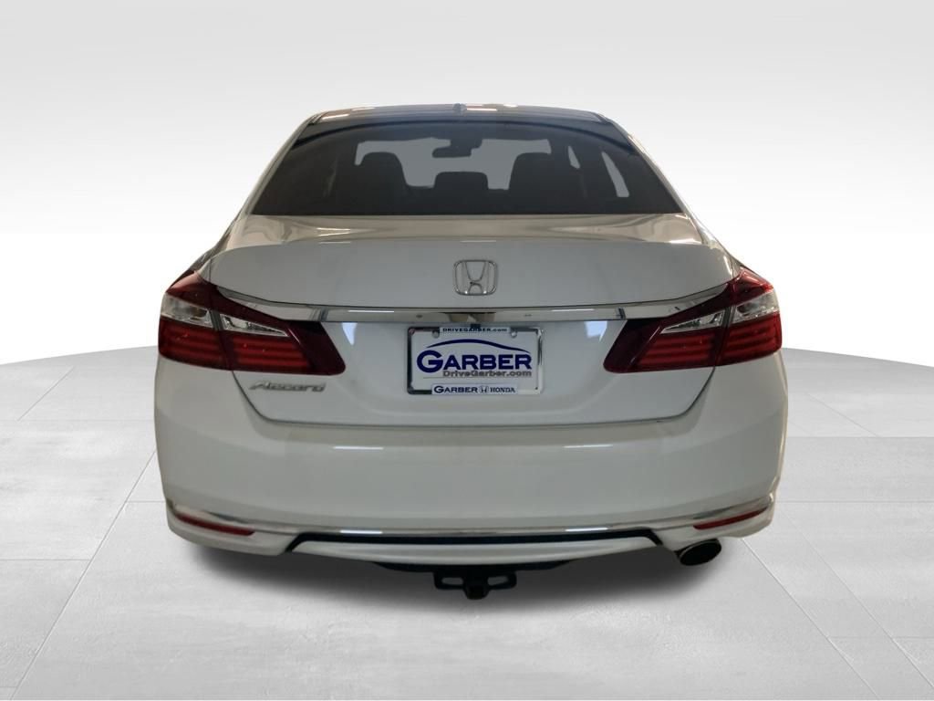 Used 2016 Honda Accord EX image 4