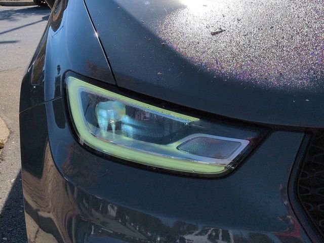 Used 2023 Chrysler Pacifica Limited w/ Uconnect Theater Family Group image 11