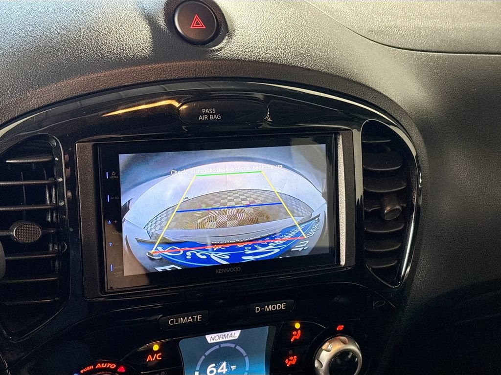 Used 2015 Nissan Juke SL FWD image 16