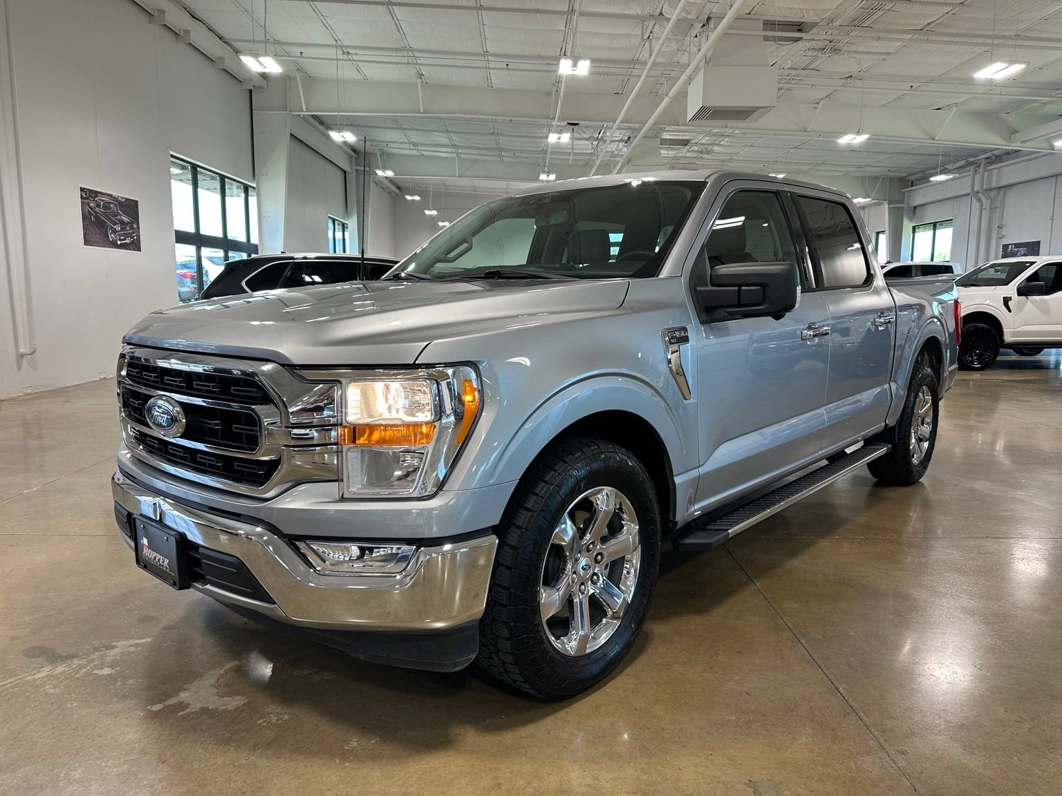 Used 2021 Ford F150 XLT w/ Equipment Group 301A Mid RWD image 3