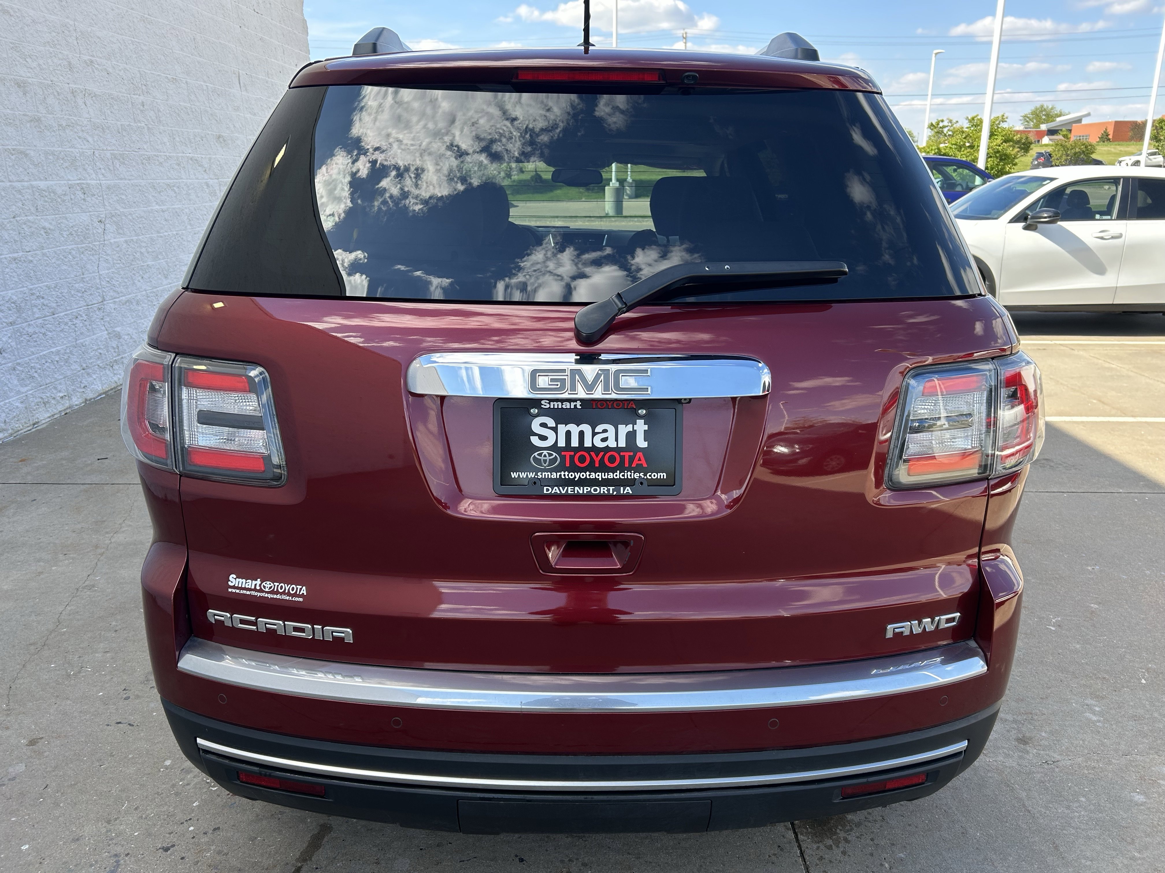 Used 2015 GMC Acadia SLE AWD/4WD image 5