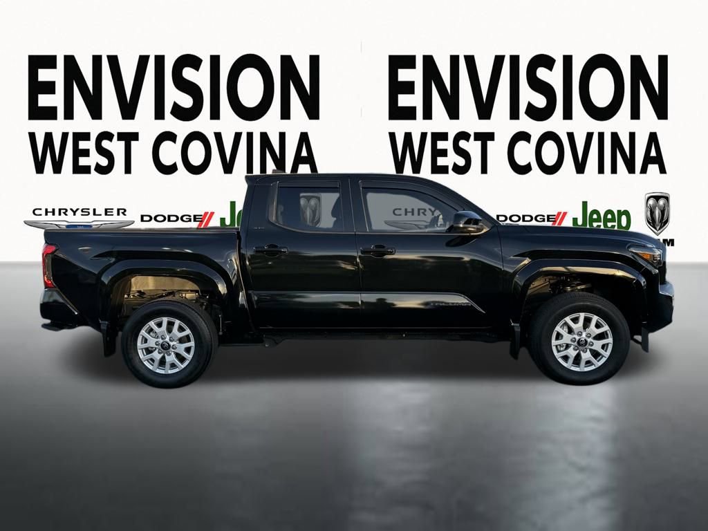 Used 2025 Toyota Tacoma SR5 image 12