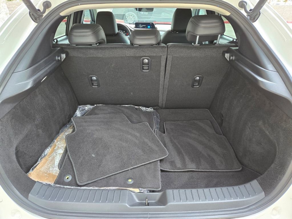 Certified 2025 MAZDA CX-30 AWD 2.5 S w/ Premium Package image 18