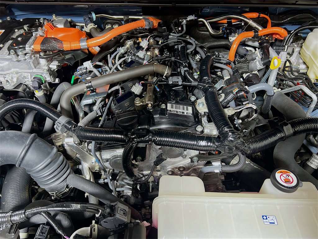 Certified 2025 Toyota Land Cruiser image 27