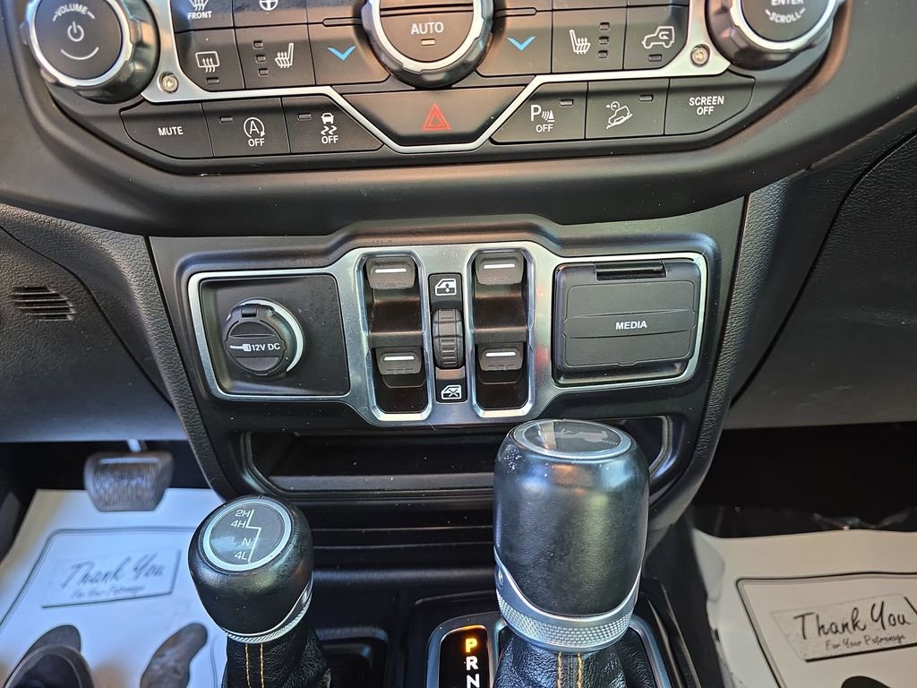 Used 2021 Jeep Wrangler Unlimited Sahara image 33