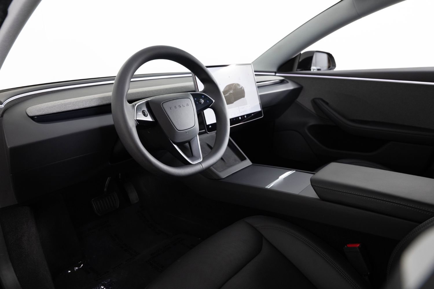 Used 2024 Tesla Model 3 Standard Range RWD image 12
