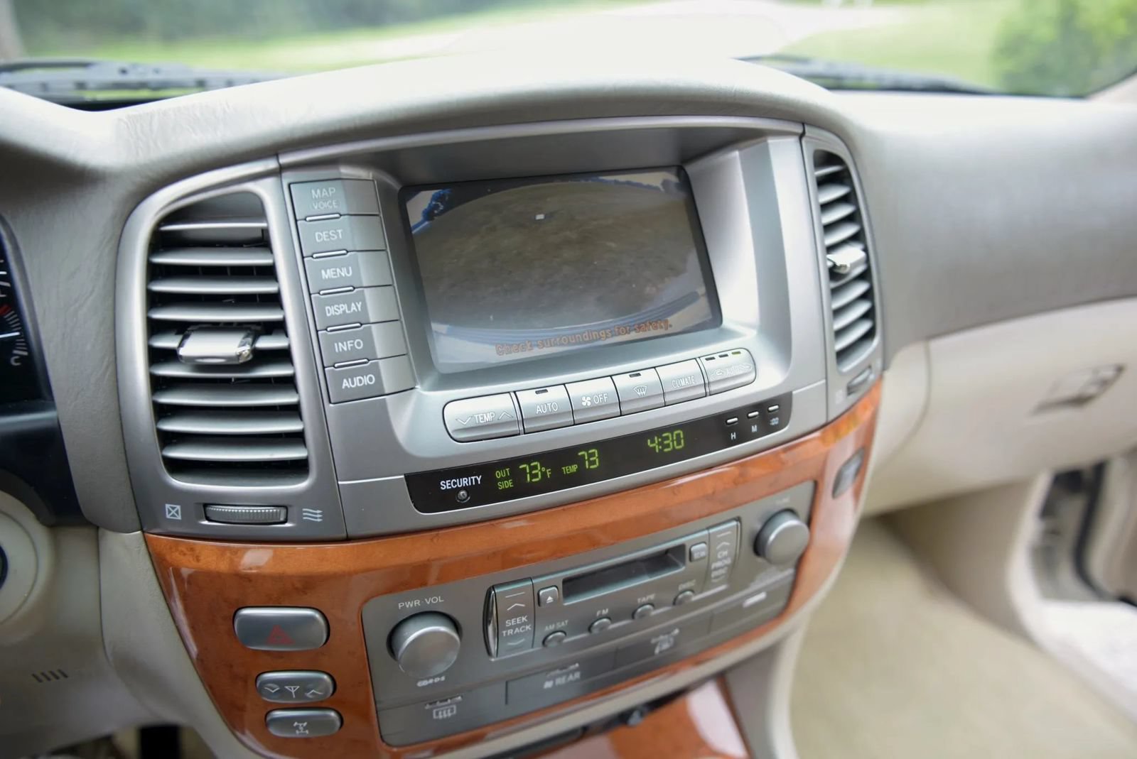 Used 2005 Lexus LX 470 4WD image 79