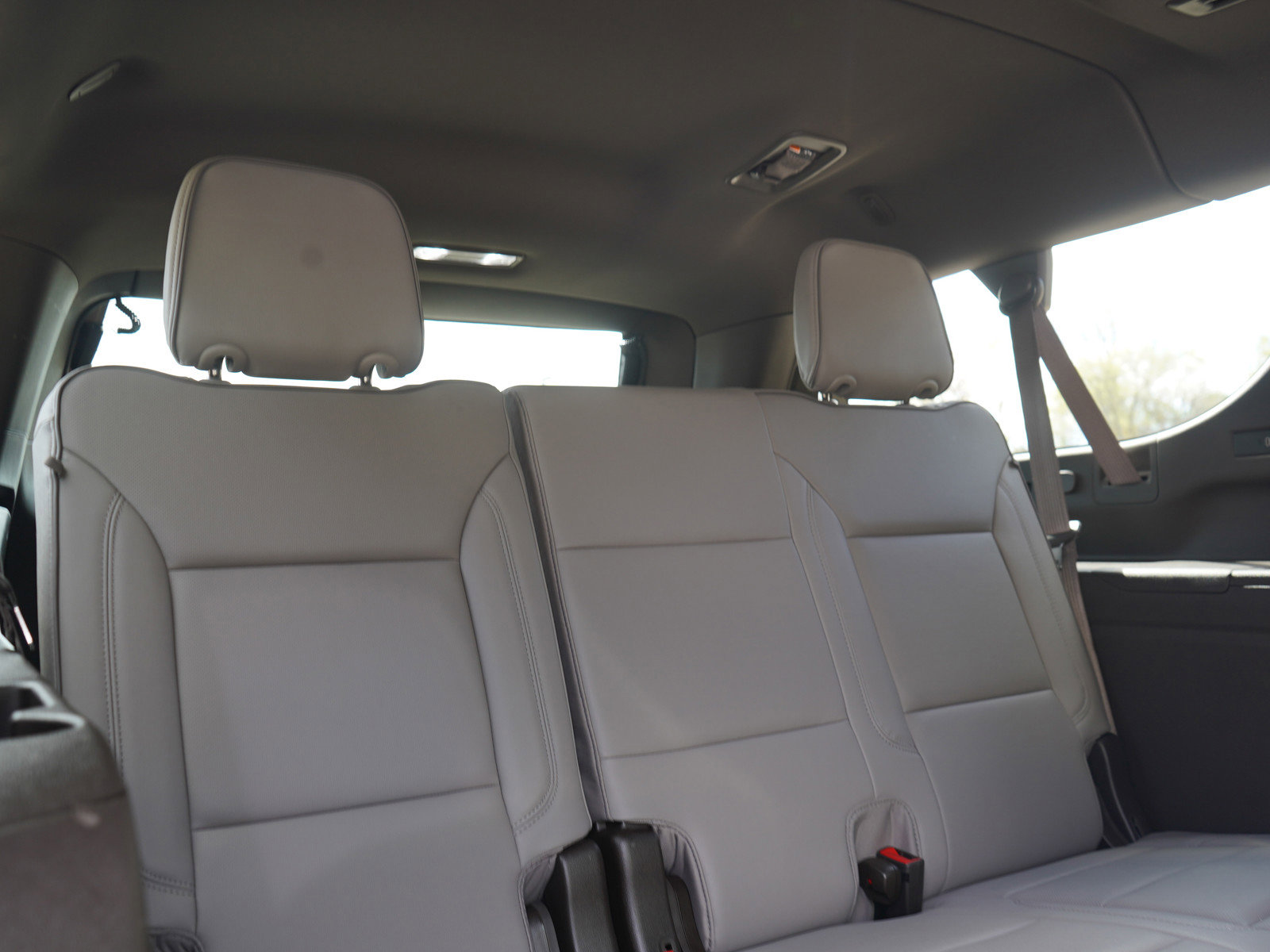 Used 2025 GMC Yukon XL Elevation w/ Technology Package AWD/4WD image 13
