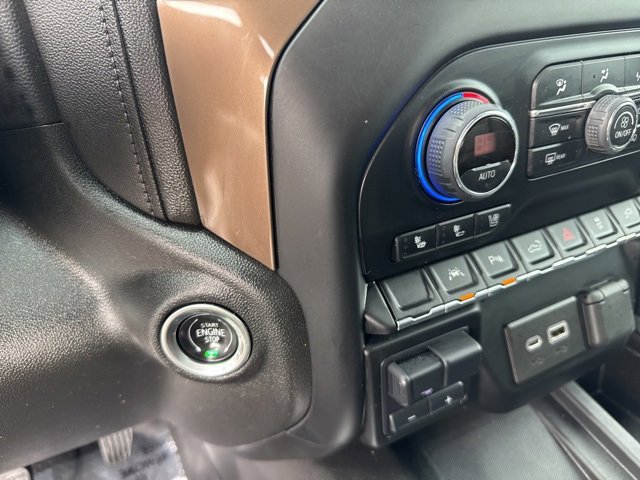 Used 2021 Chevrolet Silverado 1500 High Country image 15