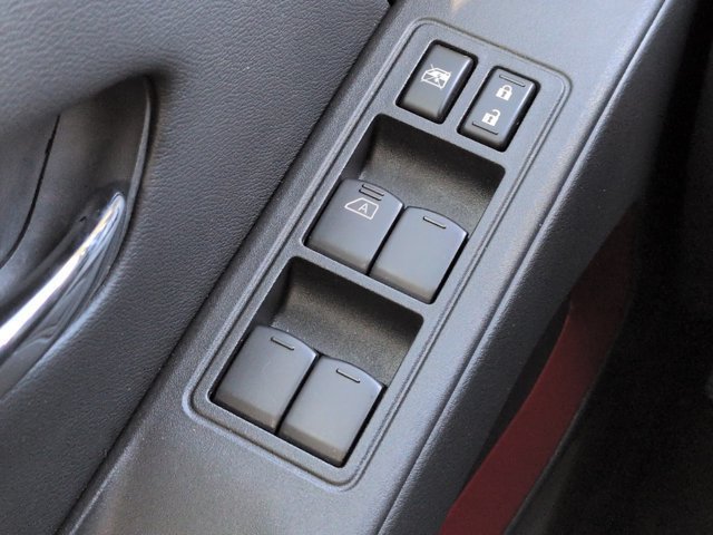 Used 2025 Nissan Frontier PRO-4X AWD/4WD image 21