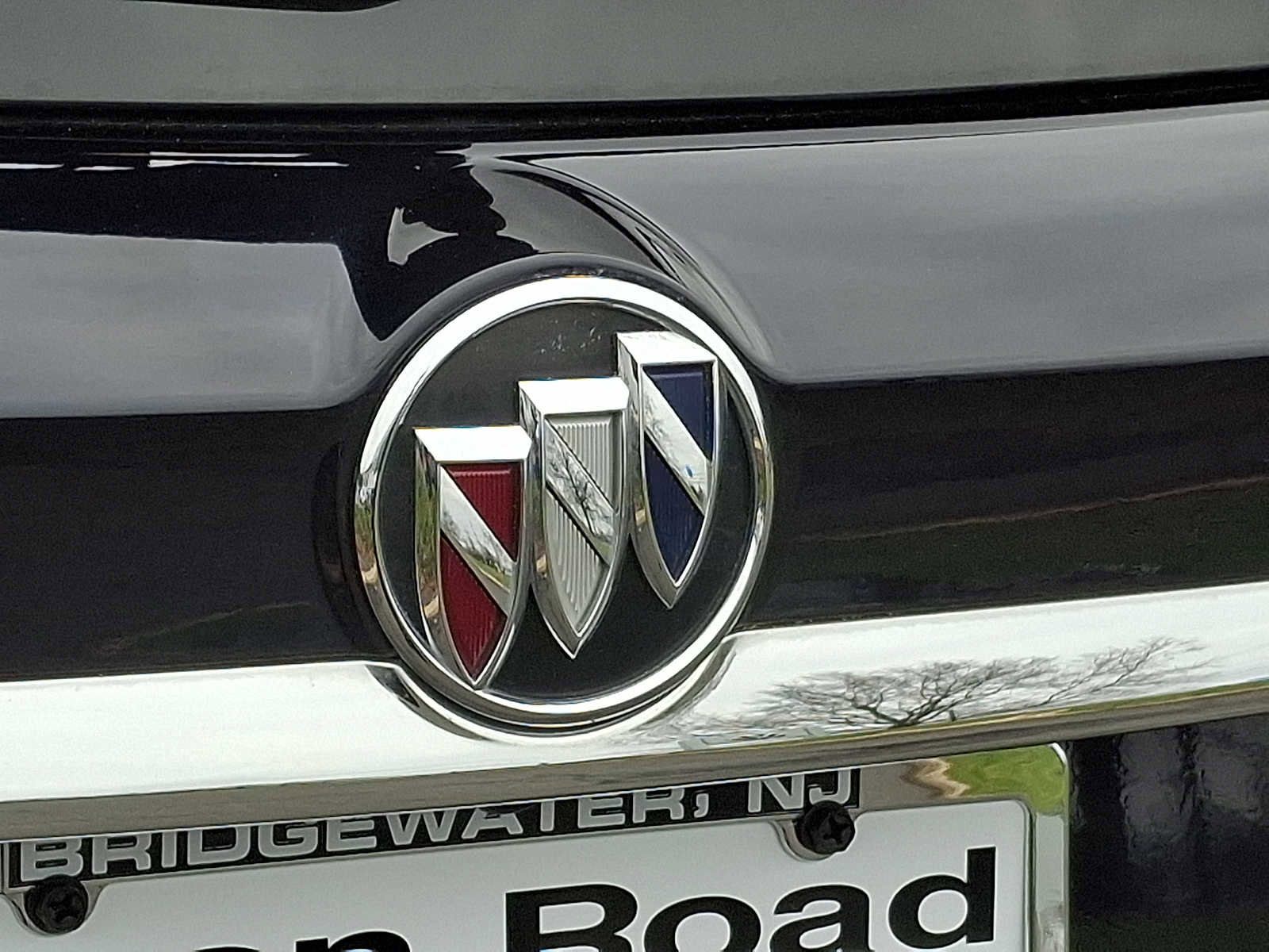 Used 2022 Buick Encore Preferred image 29