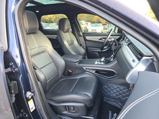 Used 2025 Jaguar F-PACE R-Dynamic S image 13