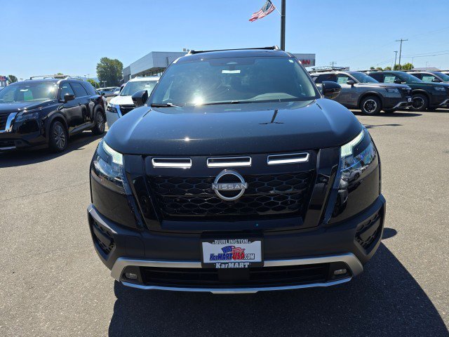 New 2025 Nissan Pathfinder Rock Creek image 9