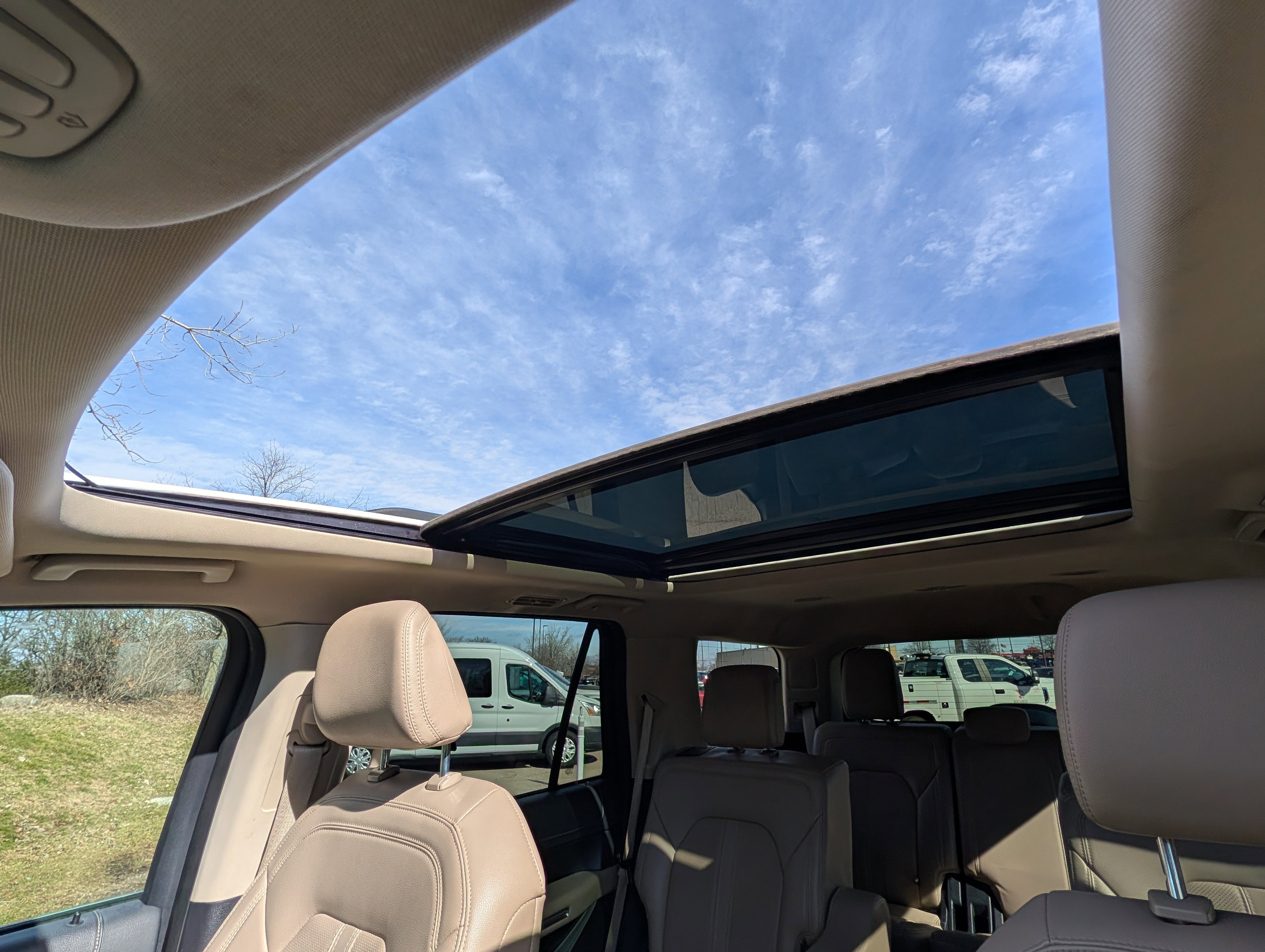 Used 2024 Ford Expedition Limited image 30