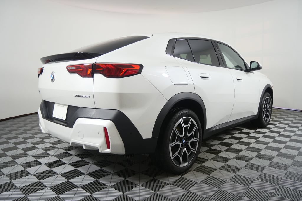 Certified 2025 BMW X2 xDrive28i AWD/4WD image 5