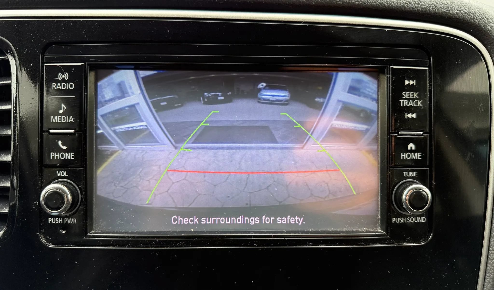 Used 2020 Mitsubishi Outlander ES AWD/4WD image 17