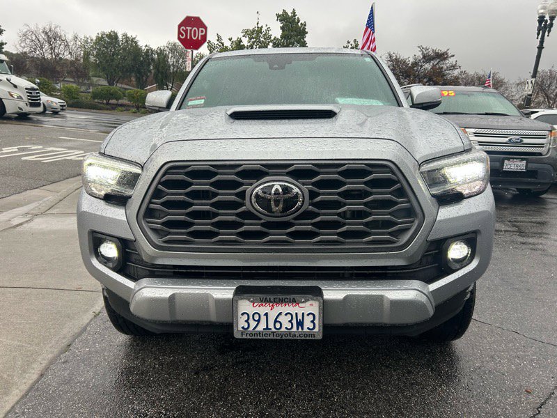 Used 2023 Toyota Tacoma TRD Off-Road image 2