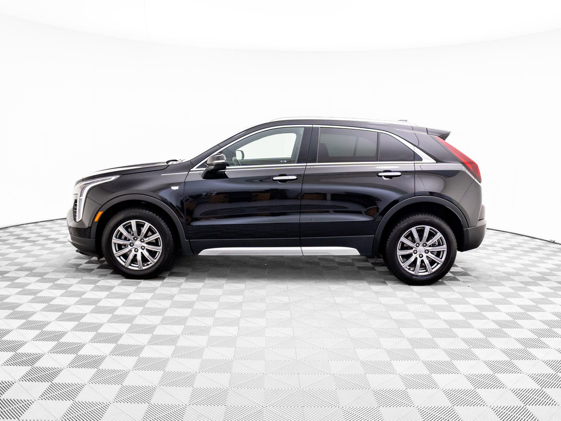 Certified 2023 Cadillac XT4 Premium Luxury video 4