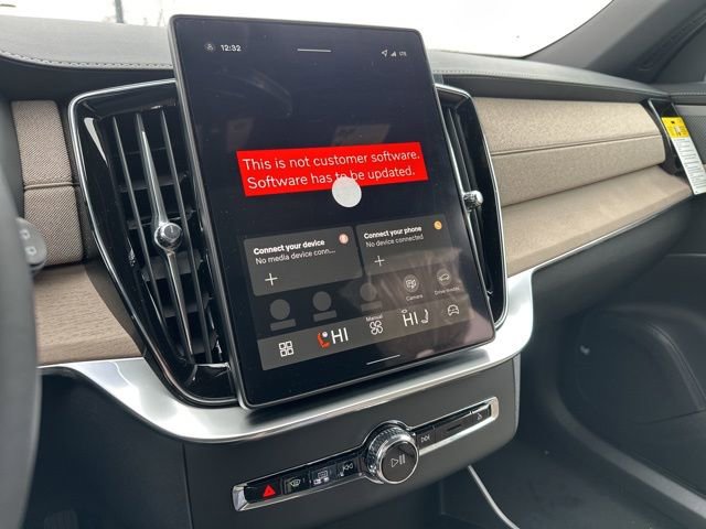 New 2026 Volvo XC90 B6 Plus w/ Protection Package Premier image 16