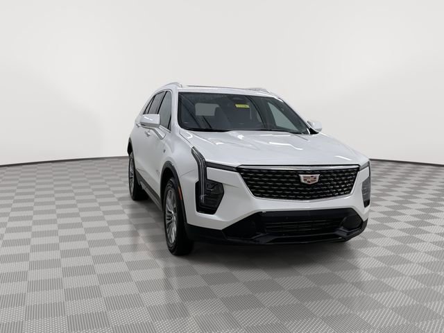 Certified 2024 Cadillac XT4 Premium Luxury w/ Cold Weather Package image 2