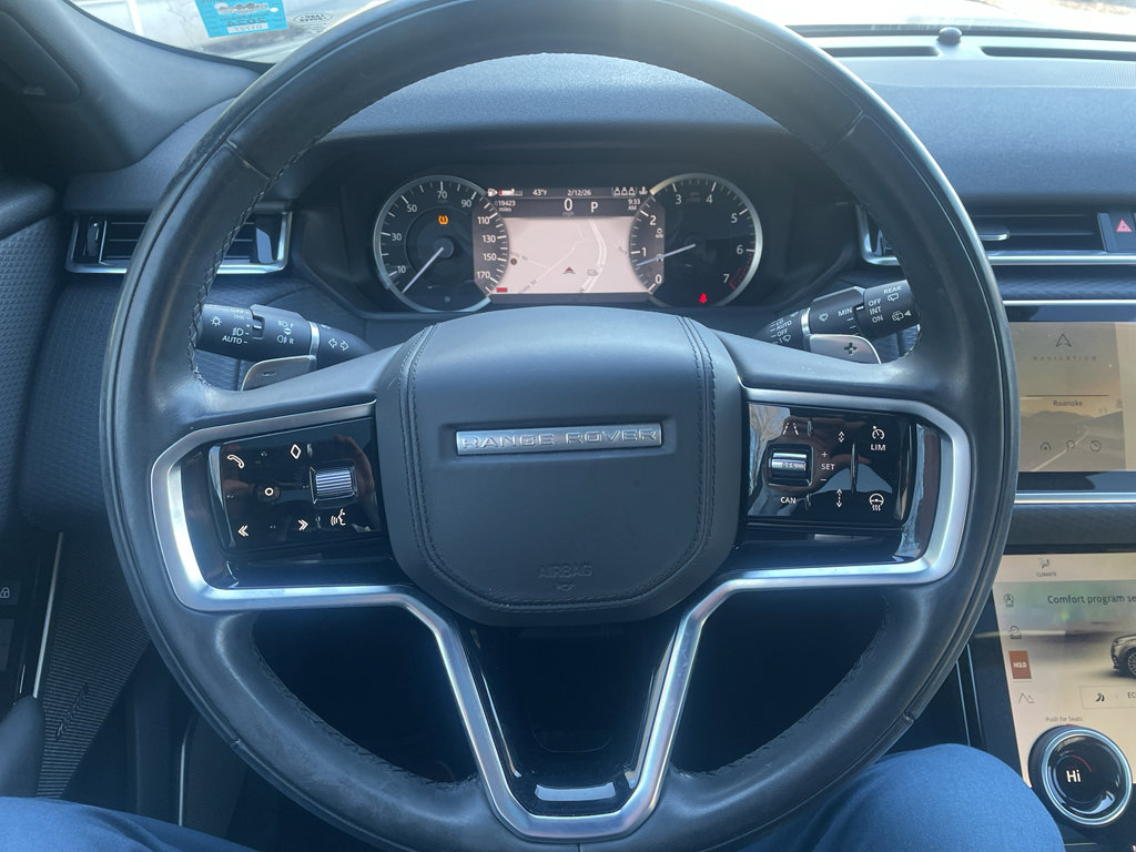 Used 2023 Land Rover Range Rover Velar R-Dynamic S image 18