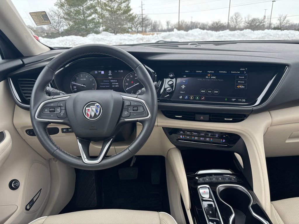 Used 2023 Buick Envision Avenir image 28