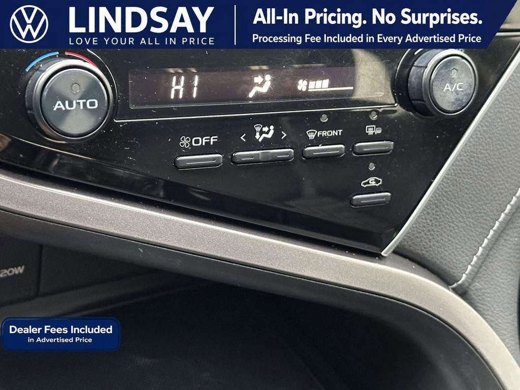 Used 2018 Toyota Camry SE w/ Moonroof Package FWD image 18