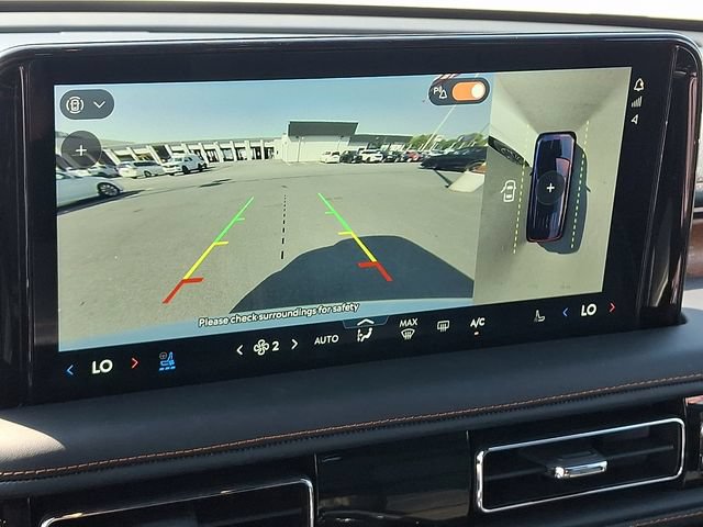 Certified 2025 Lincoln Aviator Black Label AWD/4WD image 18