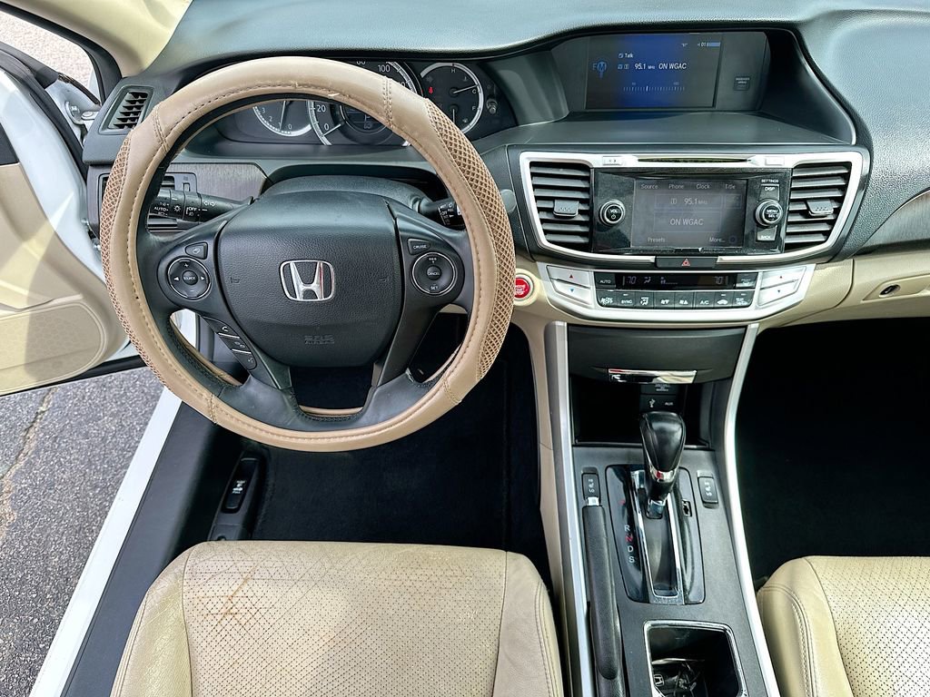 Used 2015 Honda Accord EX-L image 18