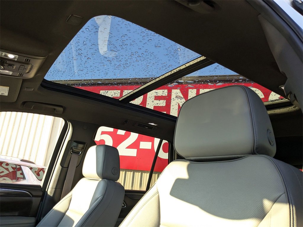 Certified 2023 GMC Yukon SLT w/ SLT Premium Package image 12