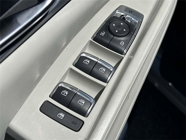 New 2025 Kia Carnival EX image 8