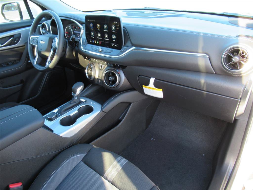 New 2025 Chevrolet Blazer LT FWD image 10