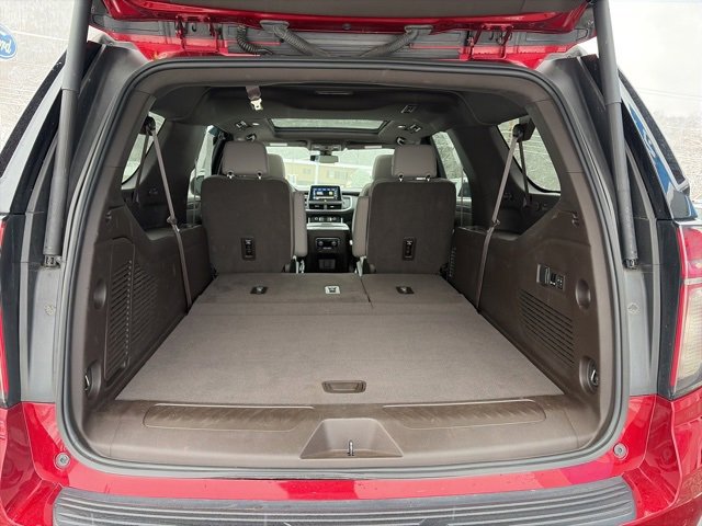 Used 2021 Chevrolet Suburban LT w/ LT Signature Package image 7